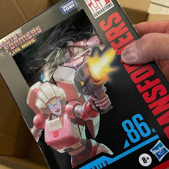 Transformers Studio Series, 85 Deluxe, Arcee, Action Figure Ispirata al Film Bumblebee, Multicolore, One Size